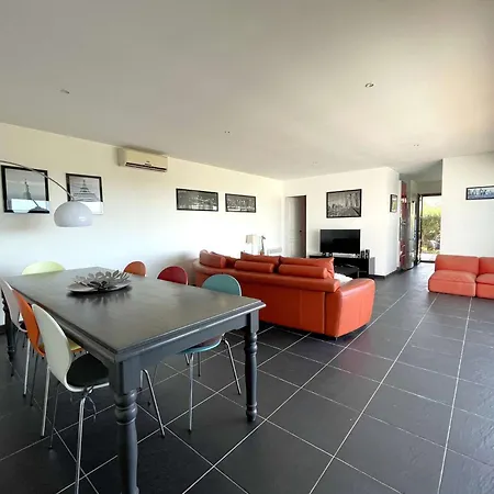 Passereaux Avec Piscine Et Vue Pour 8 Personnes Au Coeur Du Domaine De Βίλα *