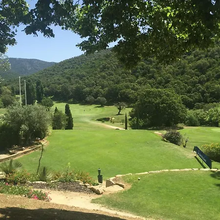 Passereaux Avec Piscine Et Vue Pour 8 Personnes Au Coeur Du Domaine De Valcros